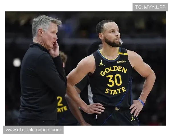 勇士与魔术对决，库里砍下26分6助攻